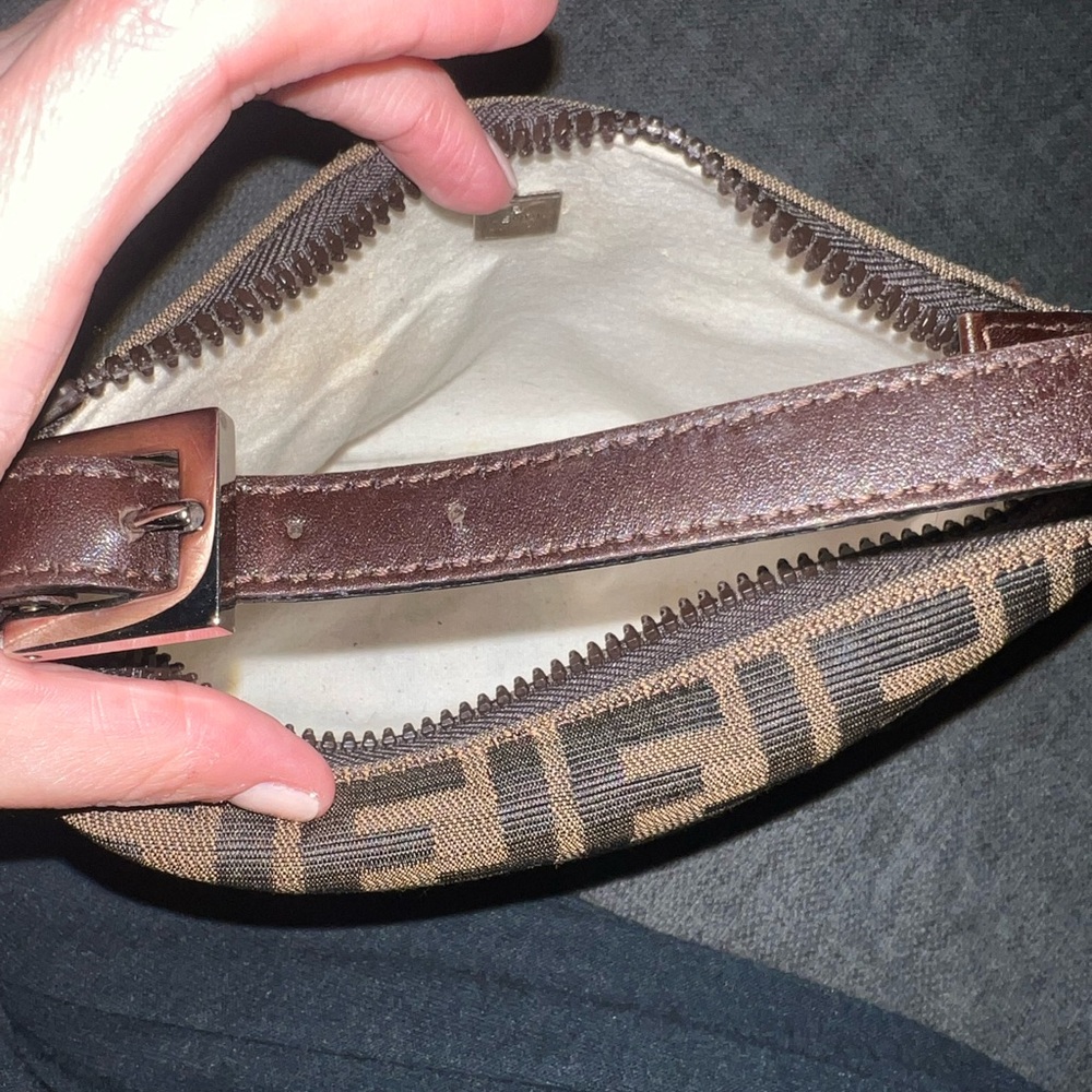 Fendi Zucca Brown and Cream Zippered Handbag - Picture 4 of 5